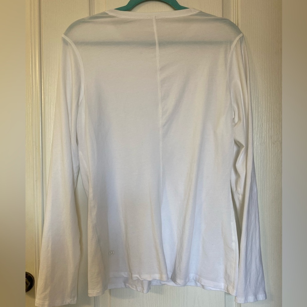 LULU TOP - Picture 2 of 3
